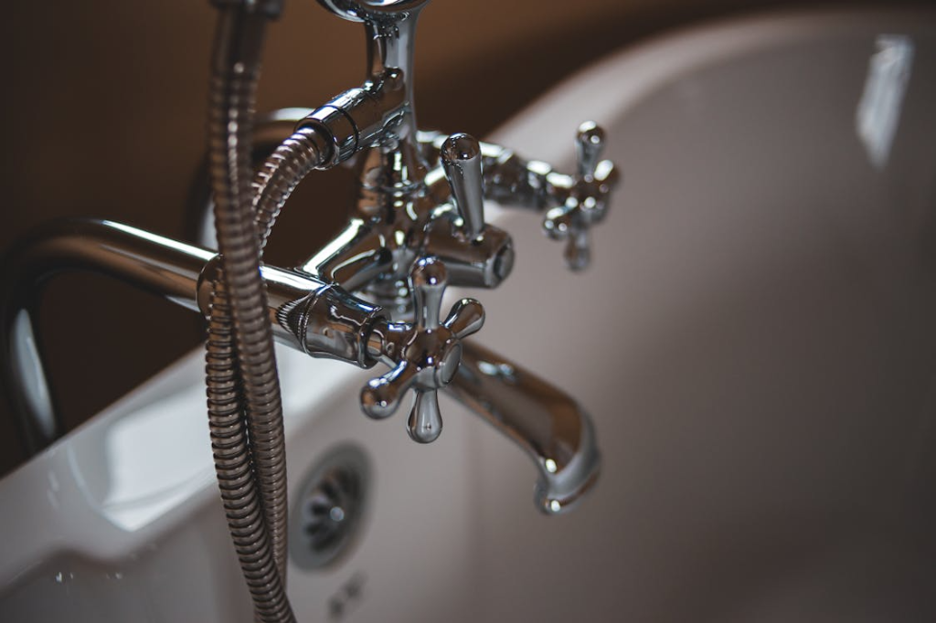 Plumbing &
Sanitary